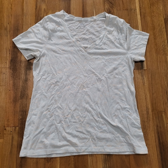 5/$15 Womens V-Neck T-shirt - Picture 2 of 8